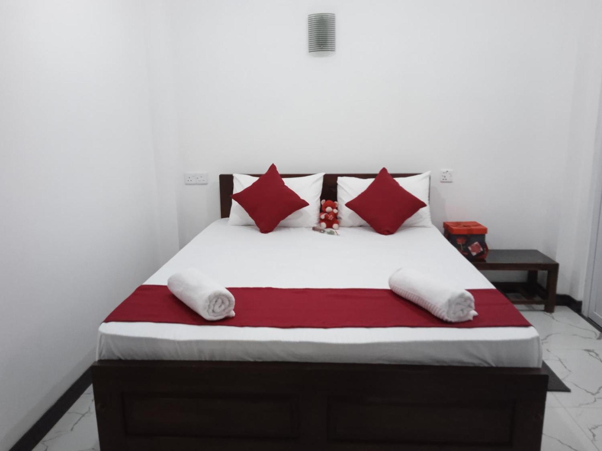 Nine Arch Corner Apartment Ела Екстериор снимка