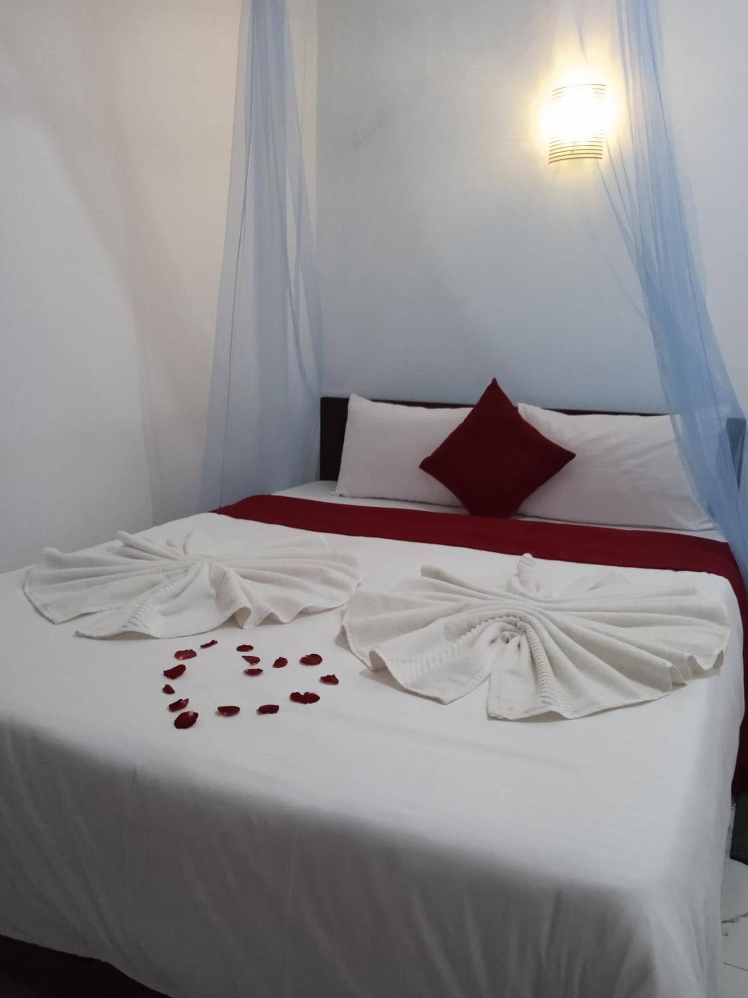 Nine Arch Corner Apartment Ела Екстериор снимка